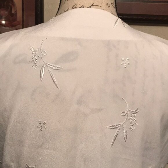 Vintage  White polyester top - Picture 4 of 4